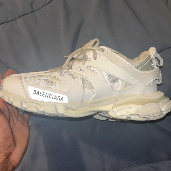 BALENCIAGA WOMEN'S TRACK SNEAKER IN WHITE - Picture 4 of 9